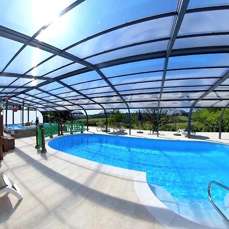 Camping Les Terrasses De Dordogne Руффиньяк-Сен-Сернен Экстерьер фото