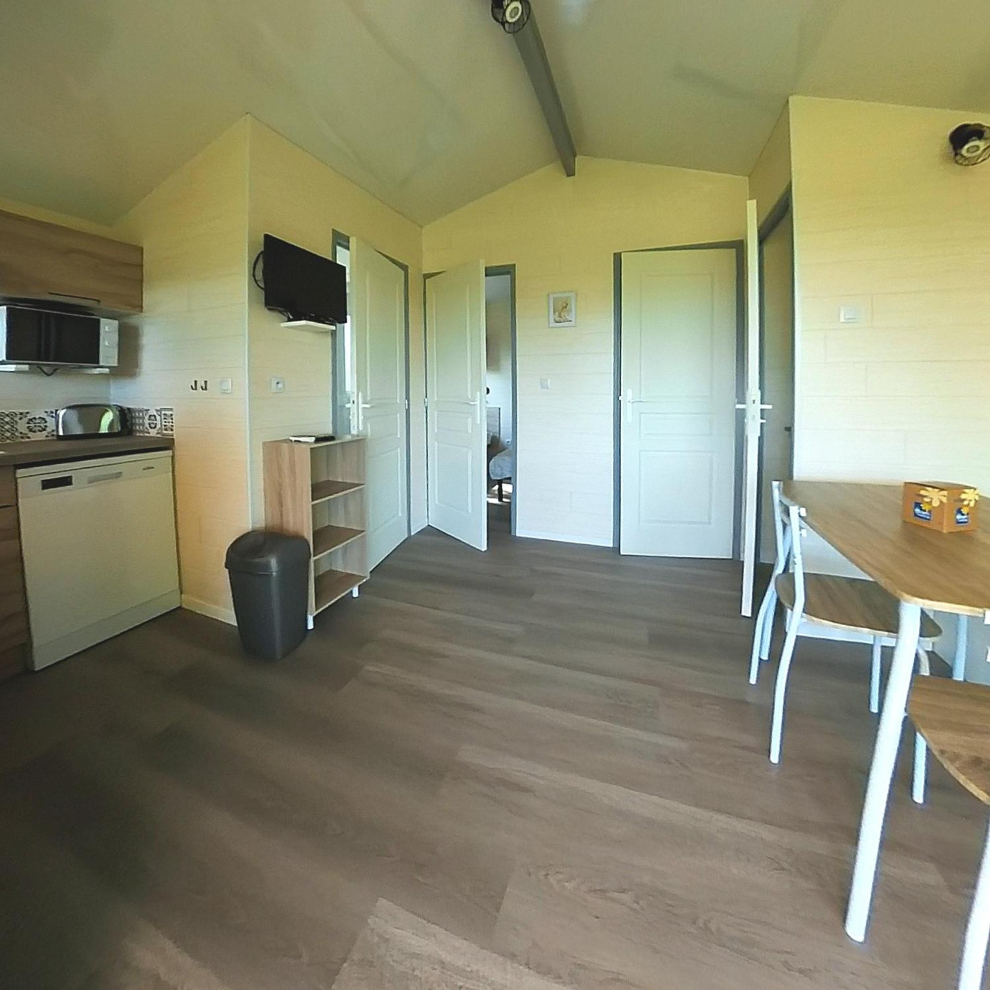 Camping Les Terrasses De Dordogne Руффиньяк-Сен-Сернен Номер фото