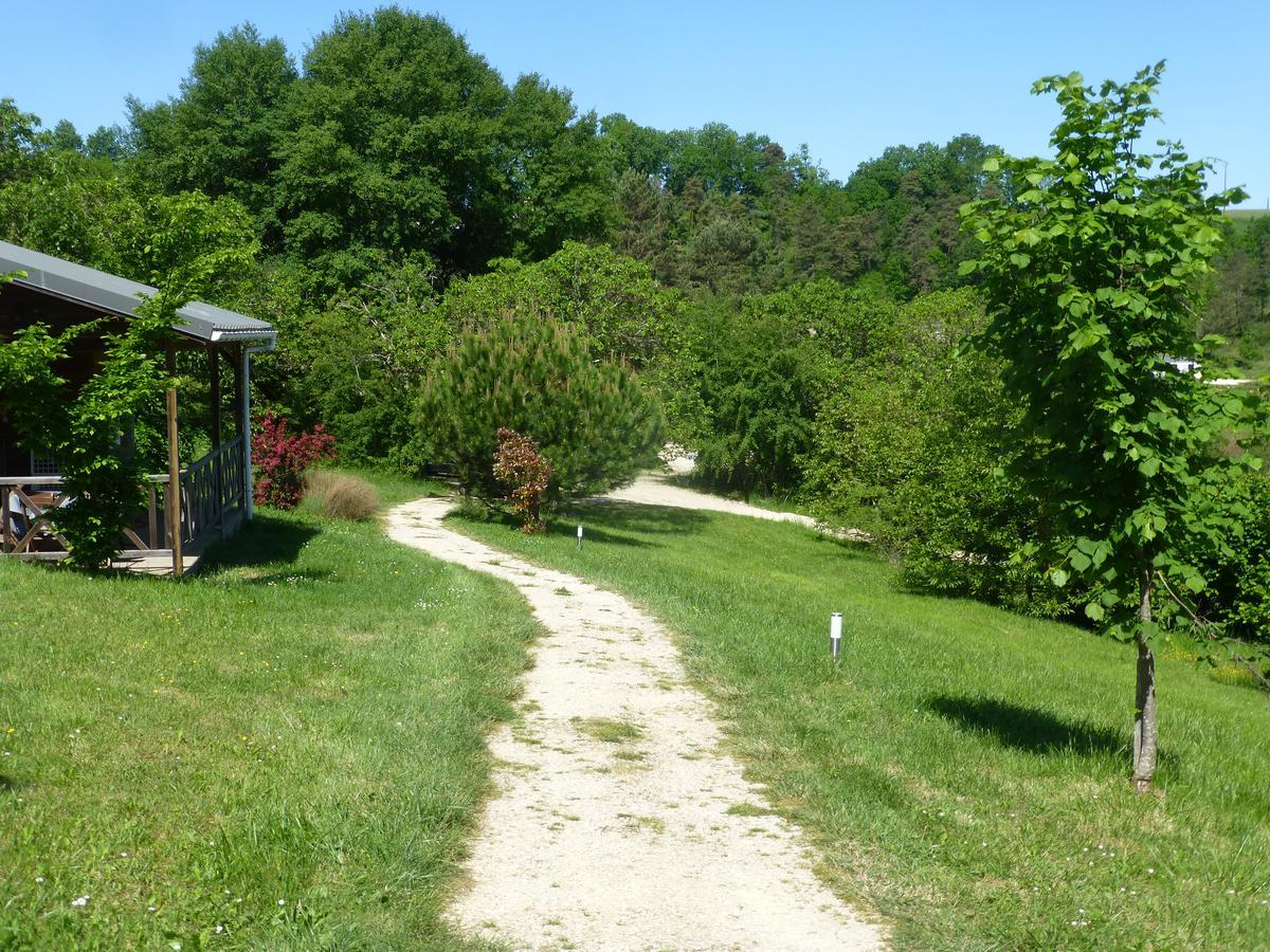 Camping Les Terrasses De Dordogne Руффиньяк-Сен-Сернен Экстерьер фото