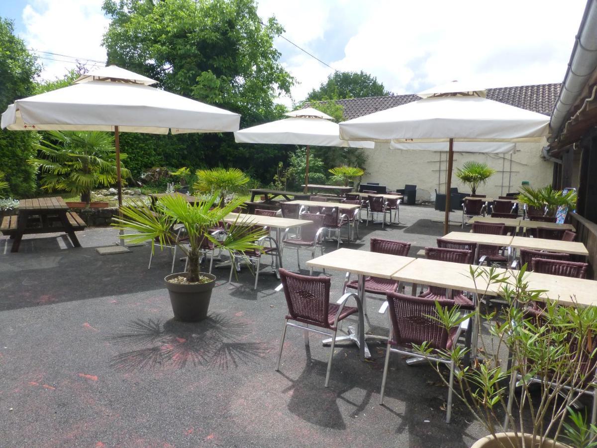 Camping Les Terrasses De Dordogne Руффиньяк-Сен-Сернен Экстерьер фото